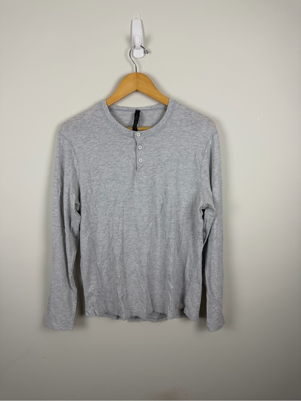lululemon athletica Light Gray Long-Sleeve Henley